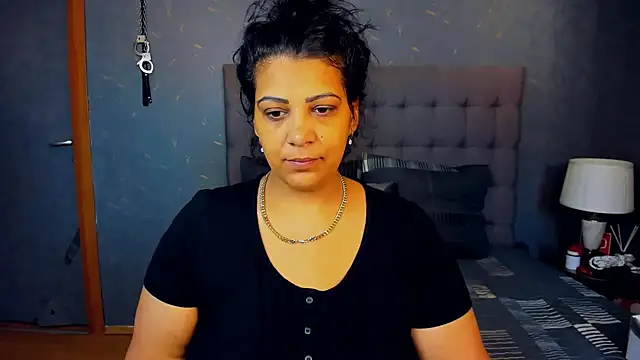 AmyCubes online show from November 2, 2025, 6:16 am