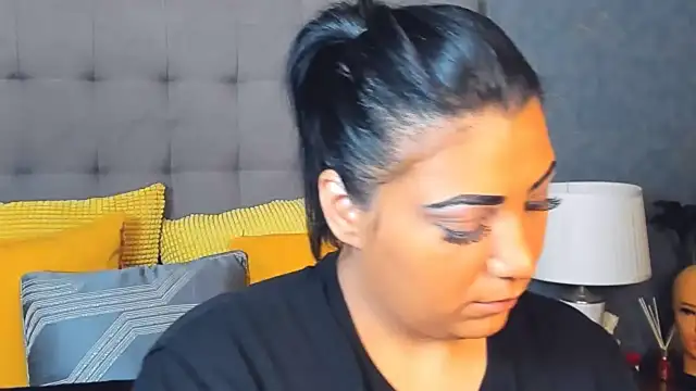 AmyCubes online show from February 19, 2026, 4:08 am