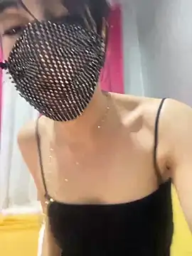 fatisexy online show from October 15, 2025, 8:31 pm