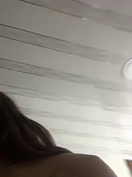 Nikol Rang   online show from March 5, 2025, 7:05 am