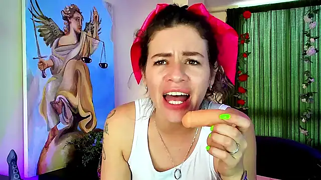 oriana thomson2 online show from February 10, 2025, 9:58 pm