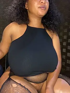 MayaPassion online show from February 7, 2025, 11:45 pm