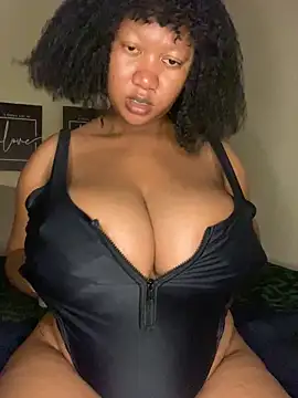 MayaPassion online show from February 19, 2025, 8:52 pm