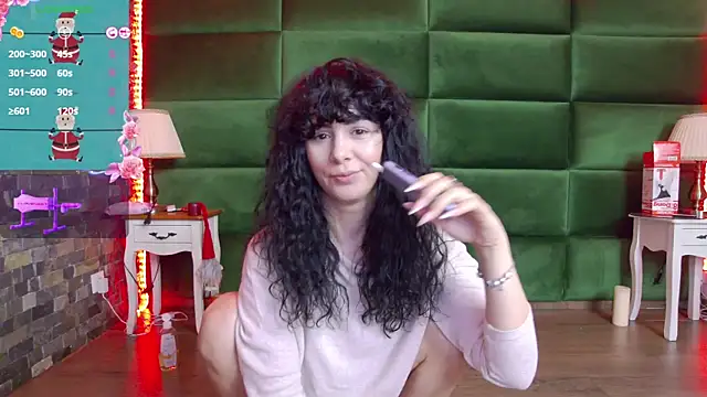 SelenSummer online show from December 15, 2025, 8:02 pm