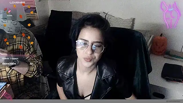 LisandreLaVenale online show from December 4, 2024, 11:13 pm