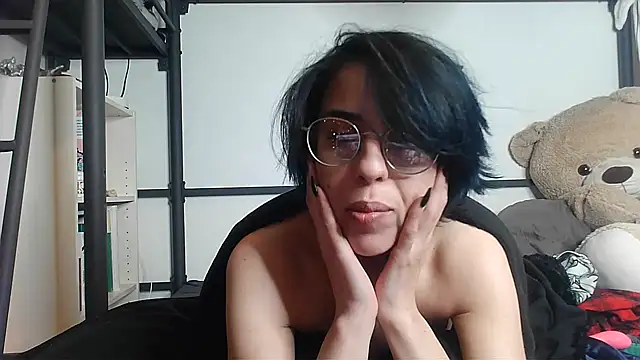 LisandreLaVenale online show from February 2, 2025, 9:56 pm