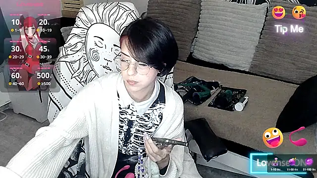 LisandreLaVenale online show from February 26, 2025, 9:05 pm