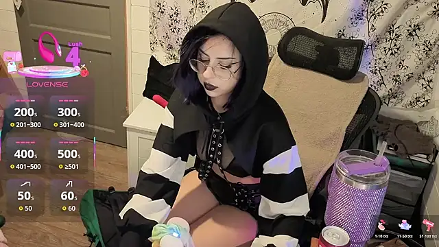 LisandreLaVenale online show from March 10, 2026, 10:59 pm