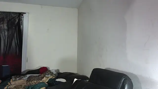 Snapshot of RickStone51 chatting on December 22, 2025, 5:48 am RickStone51 online show from December 22, 2025, 5:48 am