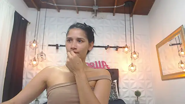 Alison Wiley online show from February 1, 2025, 11:54 am