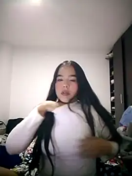 SweetFortuner online show from November 23, 2025, 2:11 am