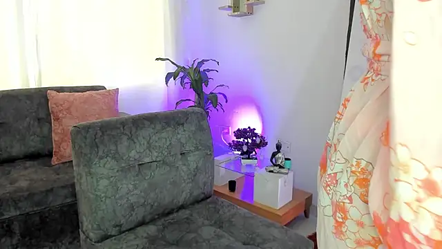 Alaia Love77 online show from February 10, 2025, 10:19 pm