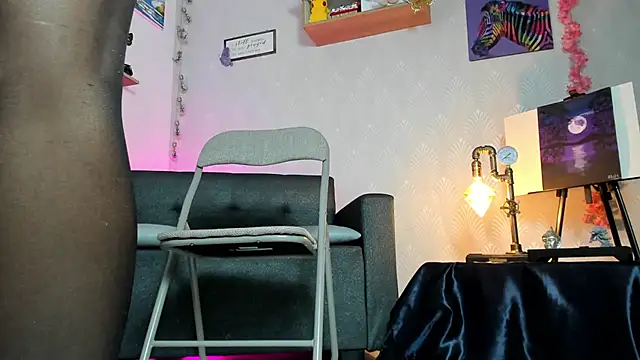 Alaia Love77 online show from September 15, 2025, 3:56 pm