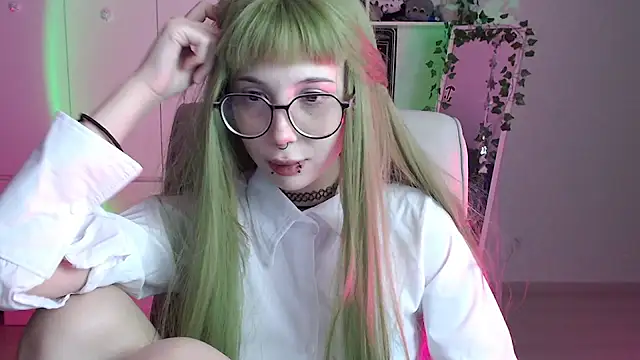 Snapshot of MoriHorri chatting on March 12, 2025, 2:52 am MoriHorri online show from March 12, 2025, 2:52 am