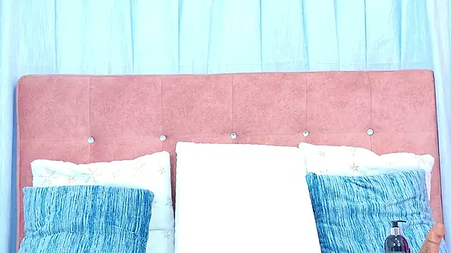 AlliciaKim online show from October 31, 2025, 7:26 pm