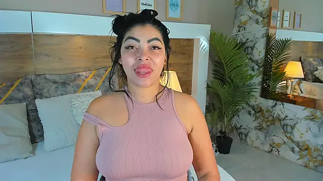 EmaBakker online show from February 22, 2025, 10:51 am