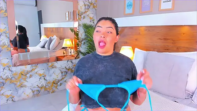 EmaBakker online show from January 8, 2026, 11:23 am