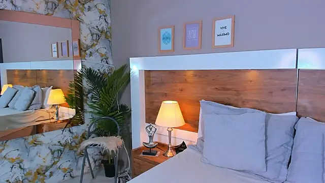 EmaBakker online show from February 26, 2026, 5:17 am