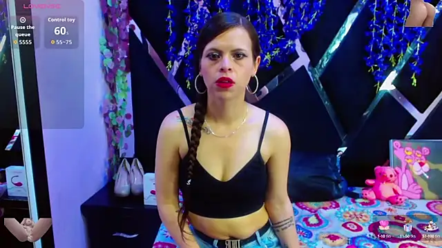 Mariana Benett online show from September 14, 2025, 2:16 pm