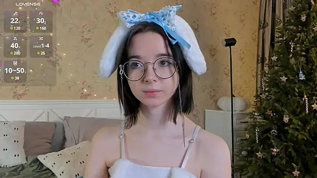 Nora Failure online show from January 3, 2025, 5:06 am