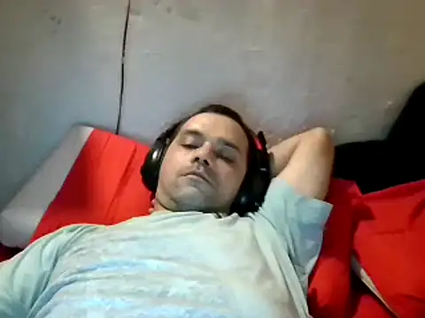 Snapshot of Lolosalvage83 chatting on March 4, 2025, 6:50 pm Lolosalvage83 online show from March 4, 2025, 6:50 pm