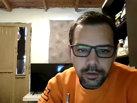 Snapshot of Lolosalvage83 chatting on March 15, 2025, 2:01 pm Lolosalvage83 online show from March 15, 2025, 2:01 pm