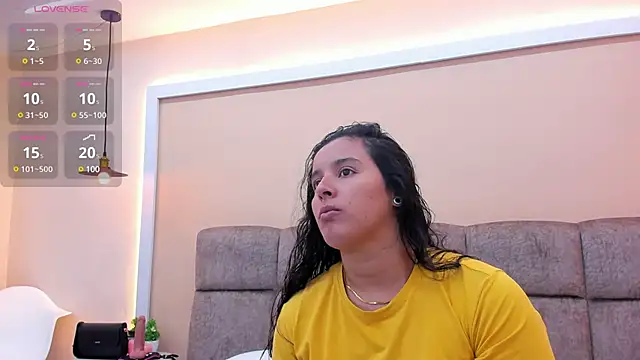 Dilan y Mia online show from December 5, 2024, 1:17 pm