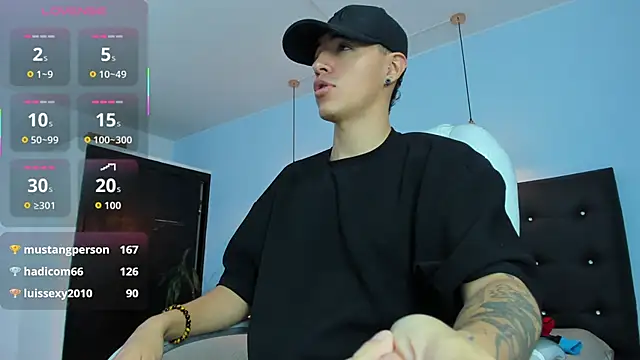 Lobo 17  online show from October 19, 2025, 3:40 am