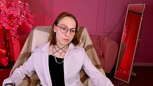 Snapshot of AphexQueen chatting on March 10, 2025, 3:20 pm AphexQueen online show from March 10, 2025, 3:20 pm