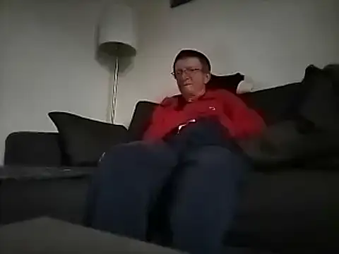 naturiste974 online show from January 16, 2025, 4:39 pm