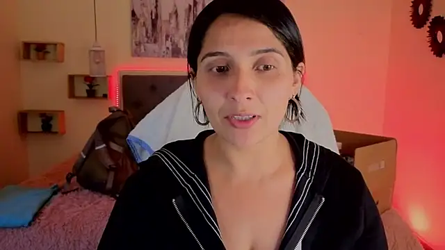 emily leinner online show from June 3, 2026, 12:57 am