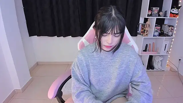 misshoneyxxx online show from March 6, 2025, 5:03 am