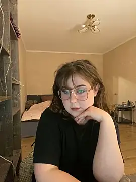 Snapshot of cinnabon_ chatting on January 11, 2025, 11:34 am cinnabon  online show from January 11, 2025, 11:34 am