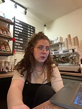 cinnabon  online show from December 21, 2025, 2:24 pm