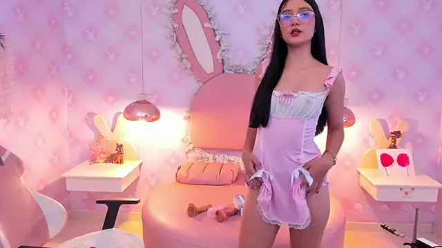 Snapshot of Saraa_Skinny chatting on March 3, 2025, 2:59 pm Saraa Skinny online show from March 3, 2025, 2:59 pm