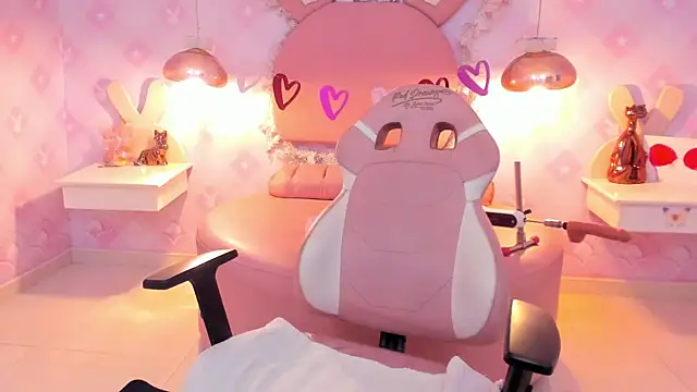 Snapshot of Saraa_Skinny chatting on March 8, 2025, 2:51 pm Saraa Skinny online show from March 8, 2025, 2:51 pm