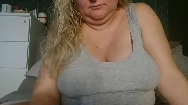 Marie Slate online show from November 11, 2025, 10:48 am