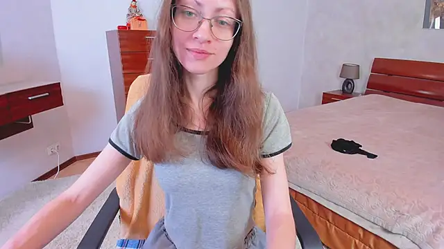 Pantyhose Mila online show from February 5, 2026, 8:24 pm