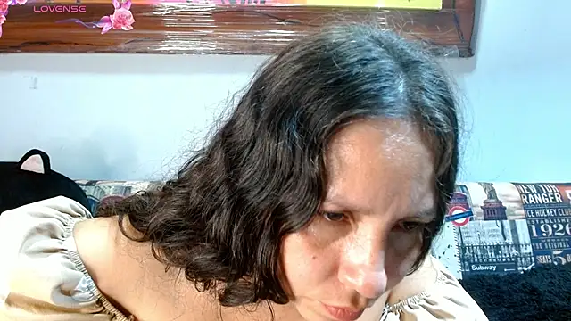 naihroby online show from September 19, 2025, 5:09 am