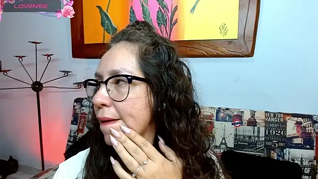 naihroby online show from October 14, 2025, 4:57 am