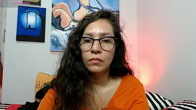 naihroby online show from December 14, 2025, 12:32 pm