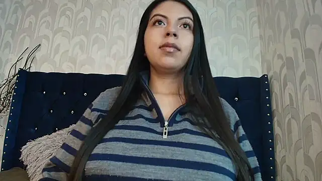 CarolineBrunx online show from March 5, 2026, 3:13 am