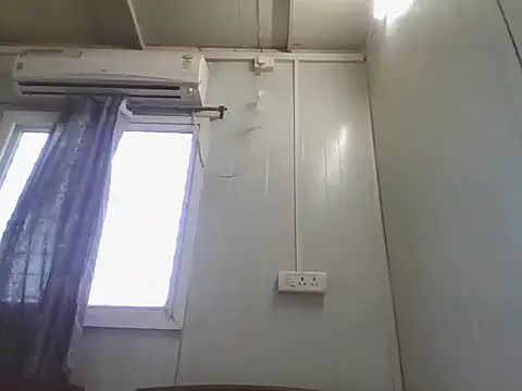 Ishan003 online show from February 22, 2025, 9:56 am