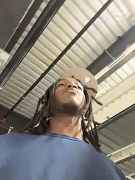 sneakylink13   online show from October 29, 2025, 5:58 pm