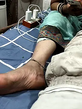 Snapshot of Bhabhi_desi12 chatting on October 18, 2025, 6:41 pm Bhabhi desi12 online show from October 18, 2025, 6:41 pm