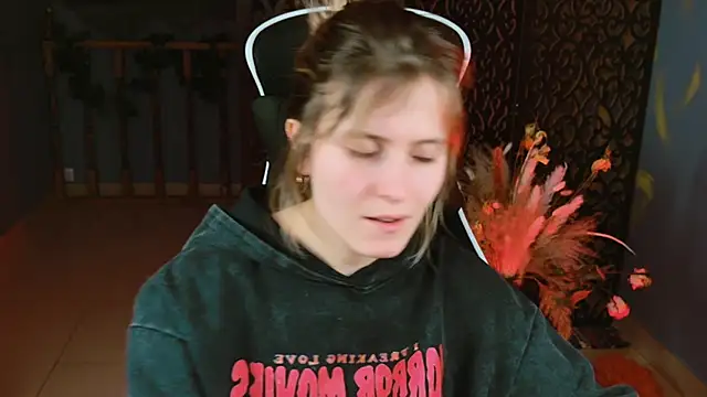 LolaAsmus online show from February 18, 2025, 1:55 pm