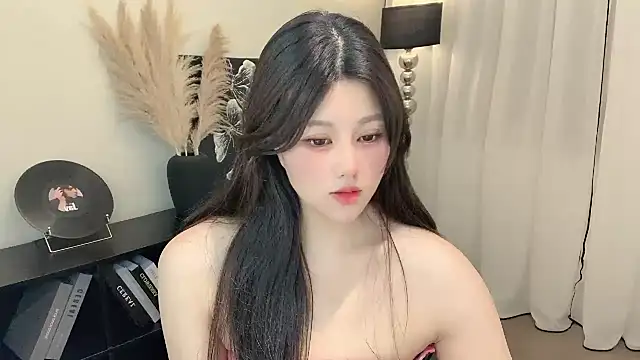 Strawberrybabyy1 online show from March 20, 2025, 3:04 pm