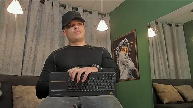 Jake Tylerr  online show from February 16, 2026, 10:39 pm