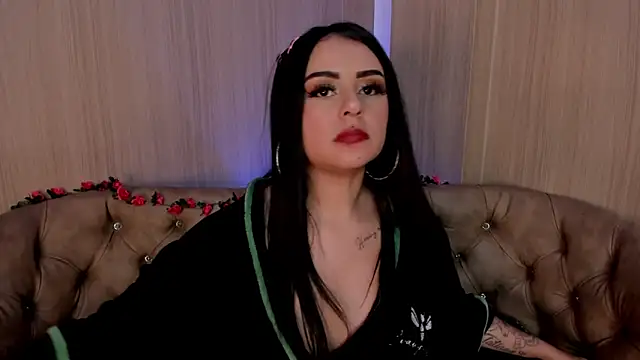 SoffiQueen online show from February 1, 2025, 1:44 am