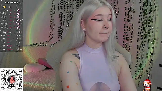 Snapshot of chillycharm chatting on January 3, 2025, 3:38 am chillycharm online show from January 3, 2025, 3:38 am